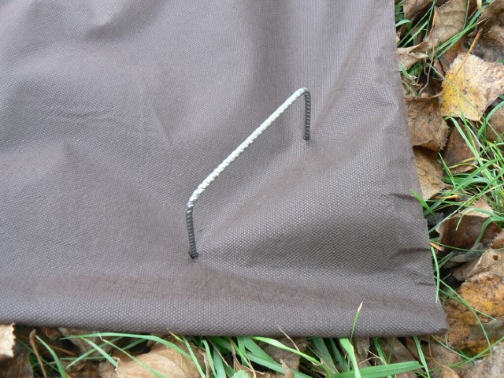 Gronddoekpennen gedraaid 15x20cm 100x dikte Ø4mm met, geslepen punt Gronddoekpennen gedraaid 15x20cm 100x dikte Ø4mm met, geslepen punt