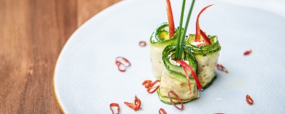 Courgette rolls with goat cheese