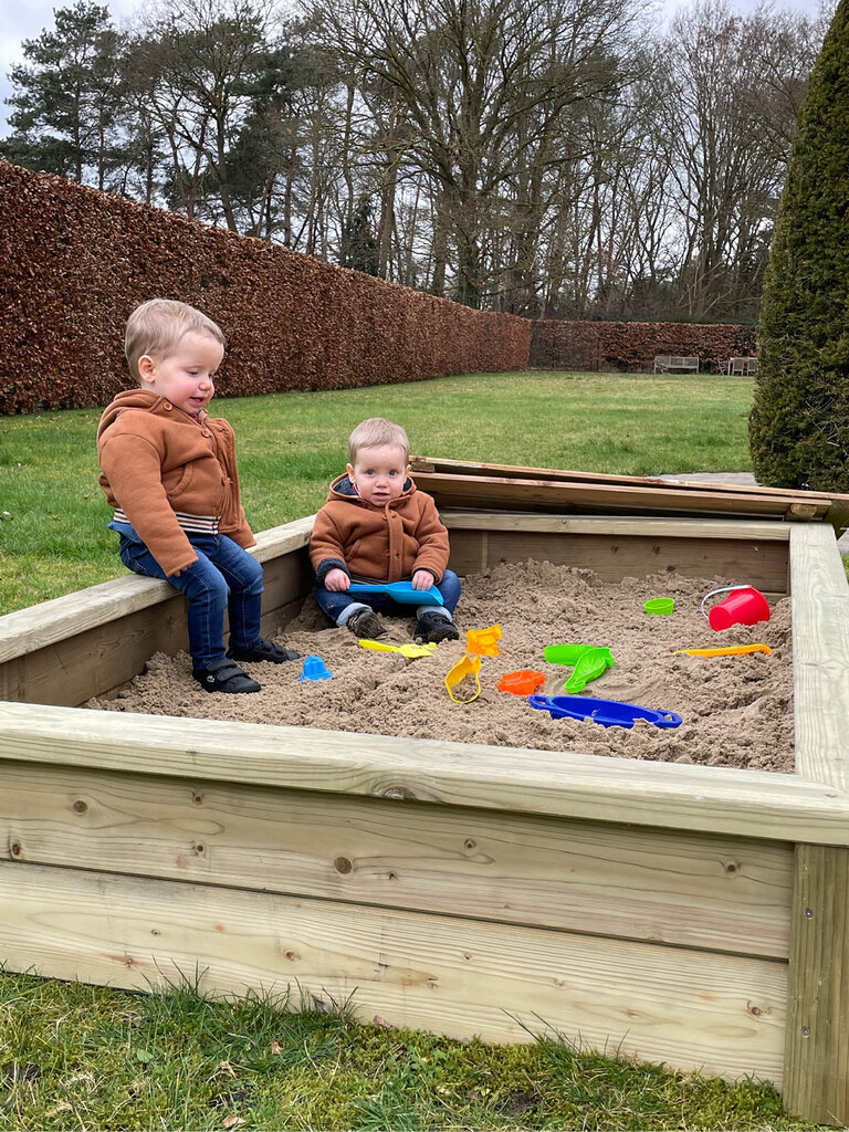 Zandbak 120 cm x 200 cm (incl. deksel)