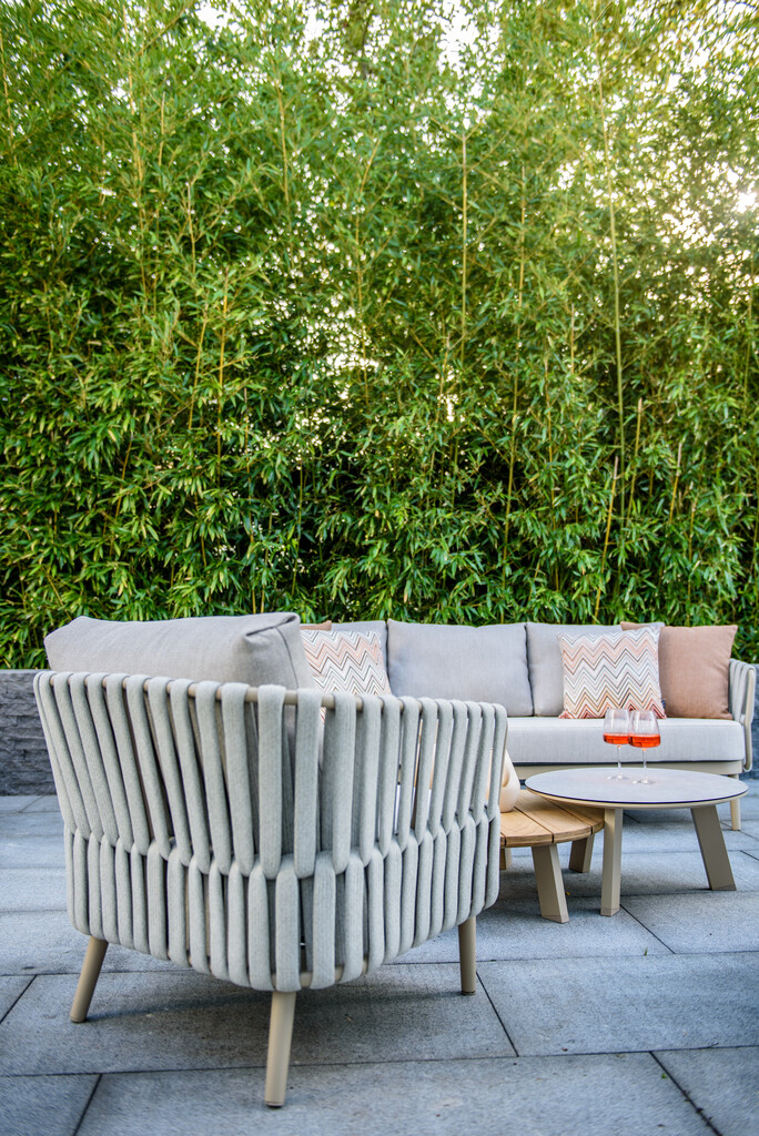 Eva loungeset met twee Emma loungetafels