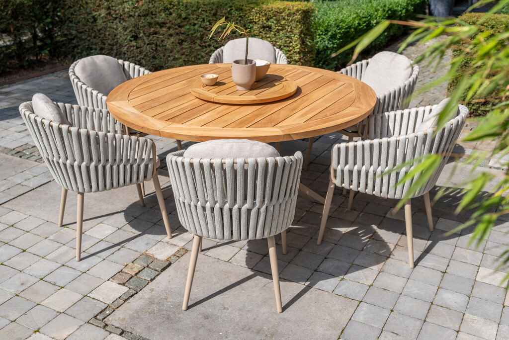 Prado tafel met Eva stoelen
