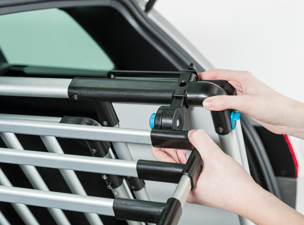 Rallonge Rail Supérieur Clôture Coffre Noir 92x4x27 cm Rallonge Rail Supérieur Clôture Coffre Noir 92x4x27 cm