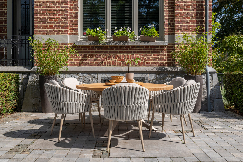 Table Prado avec chaises Eva