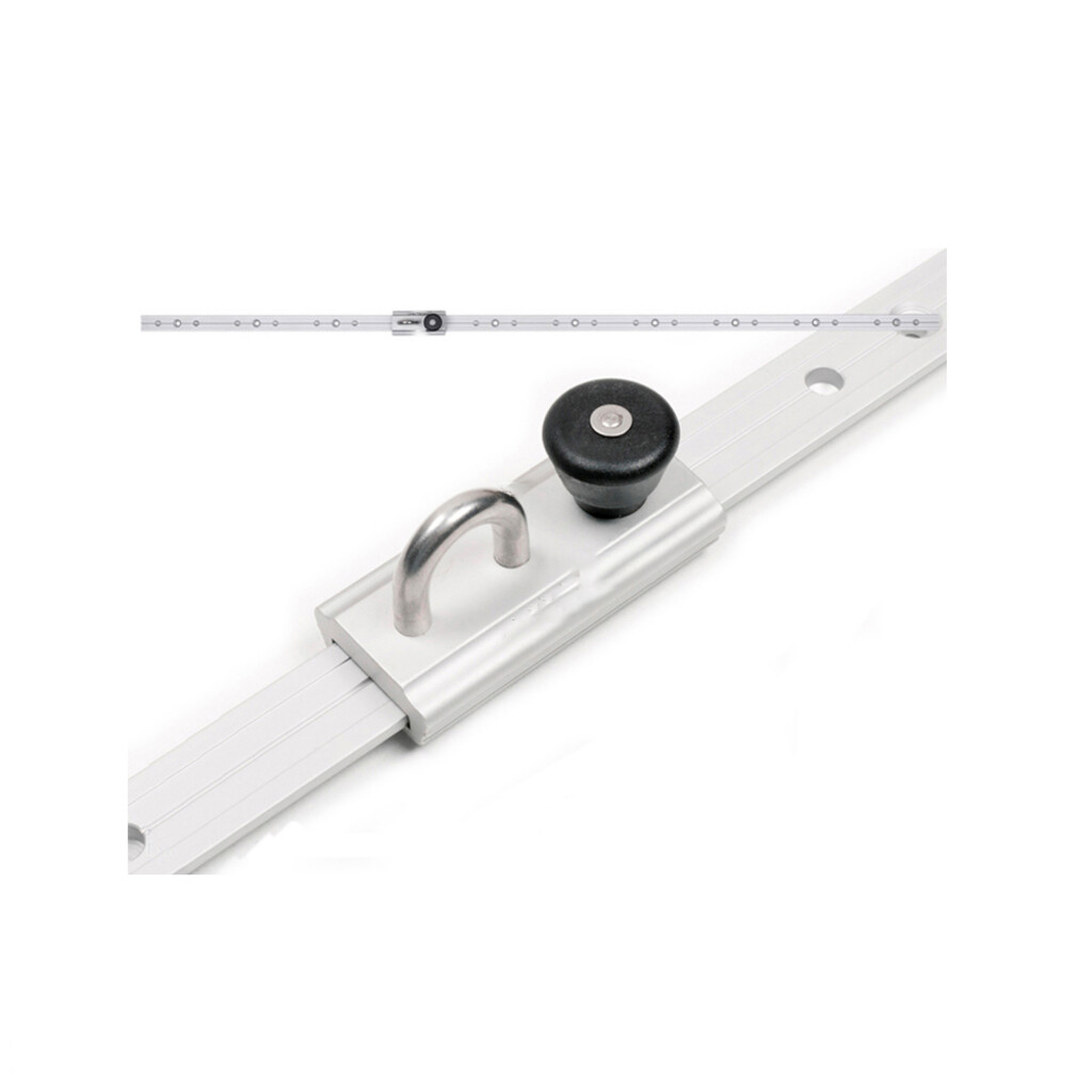 Rails met oog voor flexibele schaduwdoek bevestiging.