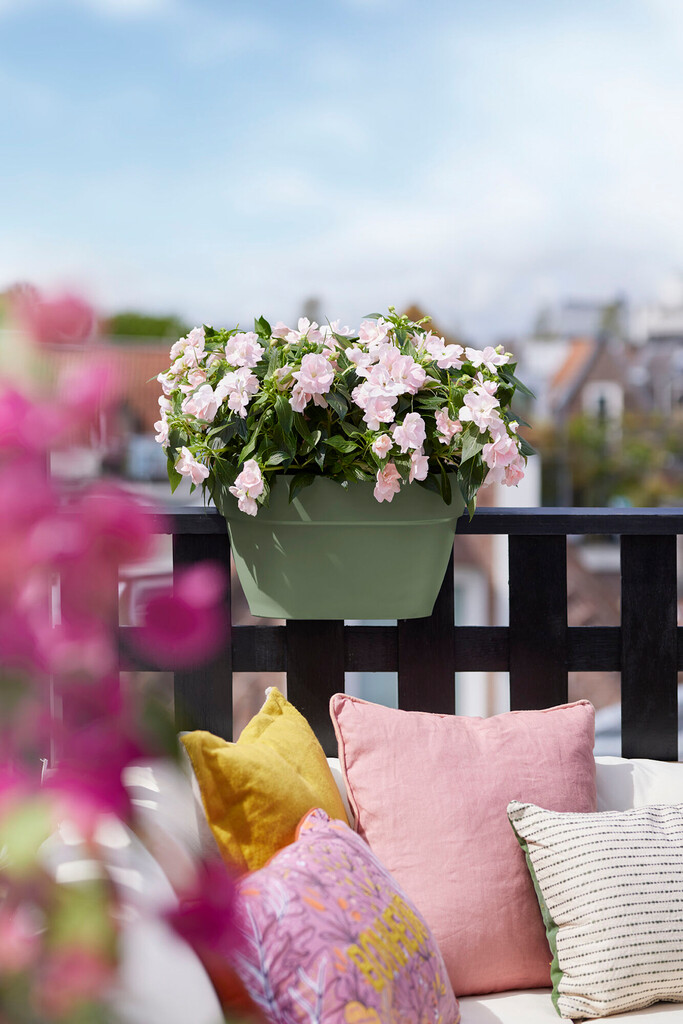 Vibia Campana Flower Bridge 40cm vert pistache Vibia Campana Flower Bridge 40cm vert pistache